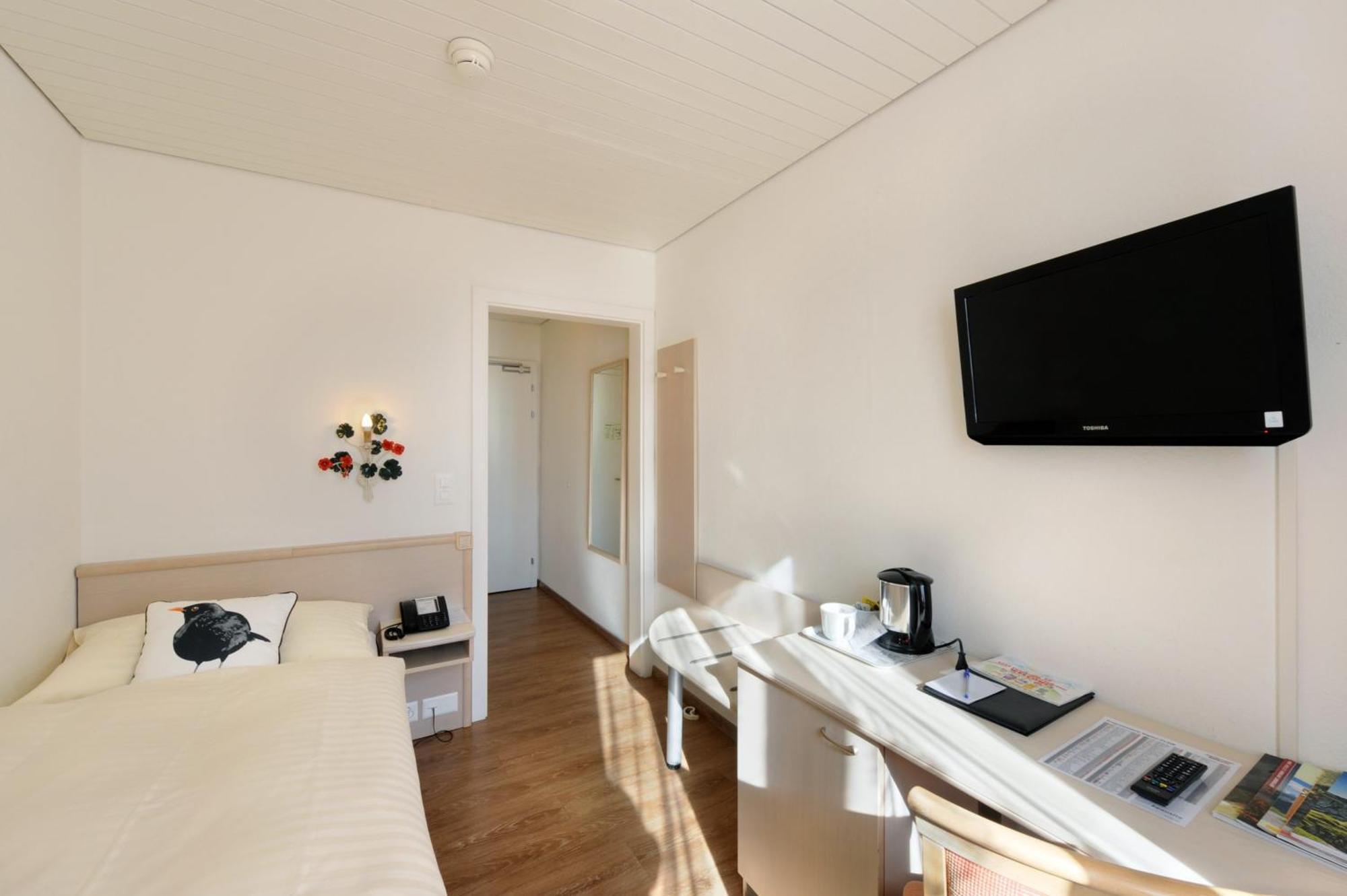 Hotel Beausite Unterseen Номер фото